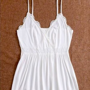 Plus Size White Lave Trim Cami Top